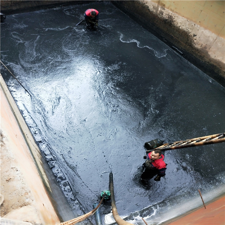 临泉废水池清理