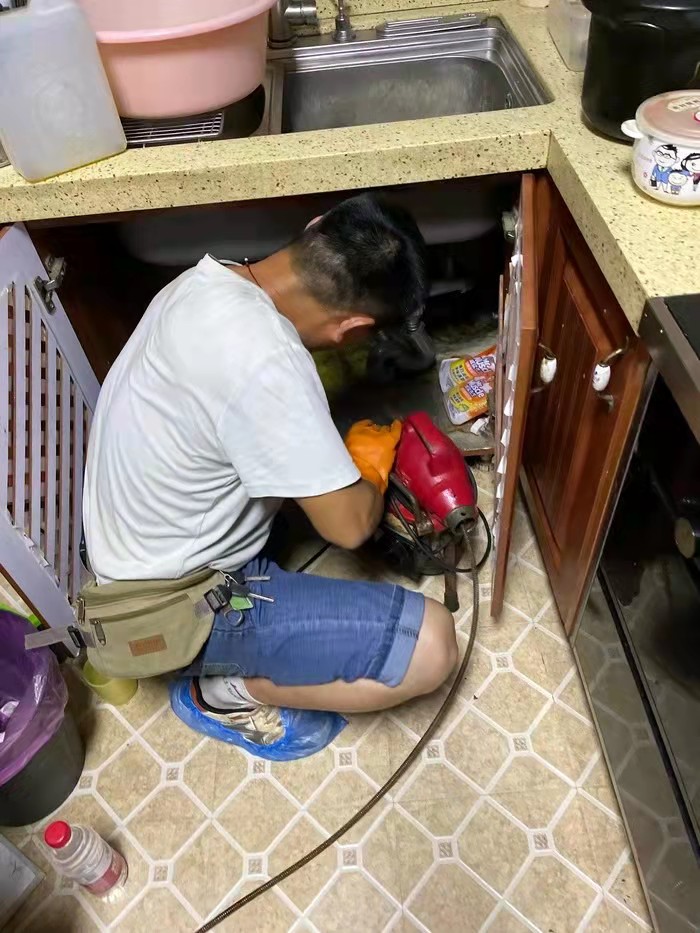 临泉通下水道